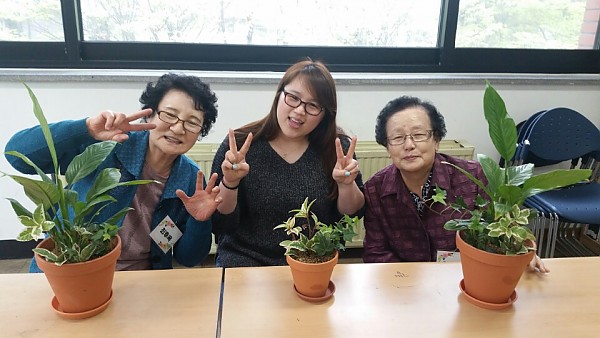 완성된 작품과 찰~칵